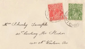 SHIRLEY TEMPLE at FOX STUDIOS - 15 APR 1937 Cover from AUSTRALIA - SHE WAS 8 - Picture 1 of 4