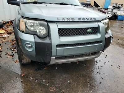 1997 1998 1999 2000 2001 2002 2003 2004 2006 LAND ROVER FREELANDER FRONT BUMPER - Image 1 of 2