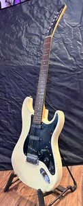 Epiphone by Gibson Strat Style Electric Guitar - Picture 1 of 20