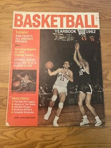 VINTAGE BASKETBALL 1962 YEARBOOK-Wilt Chamberlain, Jerry Lucas & Oscar Robertson - Picture 1 of 4