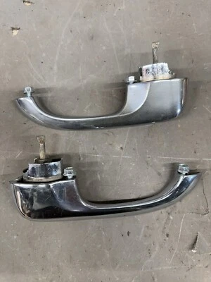 Manijas de puerta exterior Chevy Corvette 1965-1972 Nova Chevelle GTO 442 Cutlass GS Foto 1 de 4