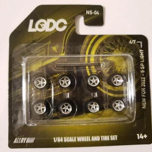 LODC Series 2 8 mm luce ruote 5 razze NS2 4/7 cerchio cromato con inserto cromato 1:64 - Foto 1 di 3