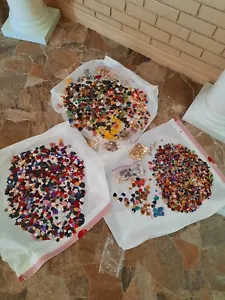 Unique Collection Of Vintage Buttons And Some Charms - Bild 1 von 21