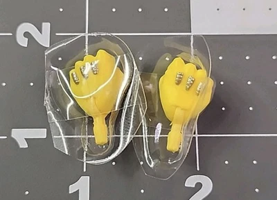 Marvel Legends Retro Wolverine 6" figura puño manos [uniforme clásico de X-Men] Foto 1 de 2