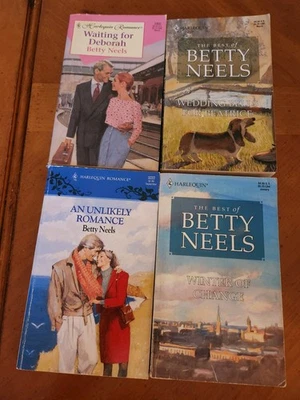 Lot of 4 Vintage paperback  Books by Betty Neels Foto 1 de 2