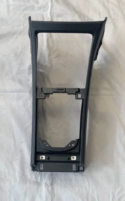 07-12 NISSAN VERSA FRONT FLOOR CENTER CONSOLE TRIM BEZEL 96910-EL00A USED OEM - Image 1 of 4