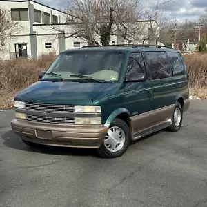 2000 Chevrolet Astro GMC SAFARI - Picture 1 of 40