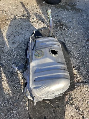 1997 - 2000  Lexus  SC300 Fuel Gas  Tank  Assy - Изображение 1 из 4