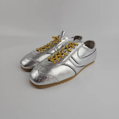 Tenis para mujer DRIES VAN NOTEN de cuero plateado/amarillo nuevas y auténticas Foto 1 de 4