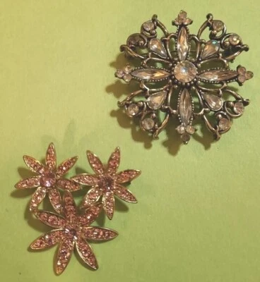 Broche PIN Dúo - Flor Rosa LIZ CLAIBORNE - Cristal Vidrio Estrás Foto 1 de 4