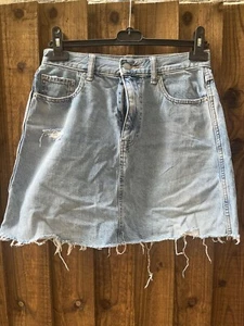 Uniqlo Distressed Denim Mini Skirt 27 Waist - Picture 1 of 4
