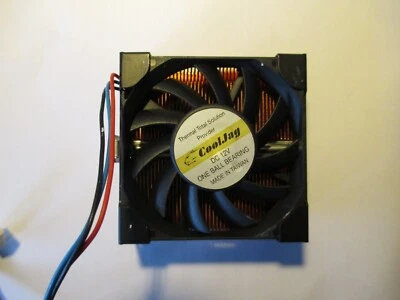 Dissipatore CPU in Rame Socket 370  Pentium III solo 25 MM Piatto - Immagine 1 di 4