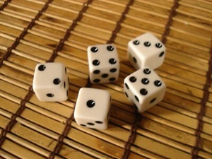 5er Set Kunststoff Gaming Würfel - 5/8" - Bild 1 von 2