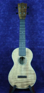 Martin: 2K CONCERT UKE (Concert) - Picture 1 of 6
