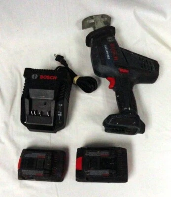 Sierra recíproca compacta Bosch GSA18V-083 18V Max Li-ion 2 baterías y cargador Foto 1 de 4