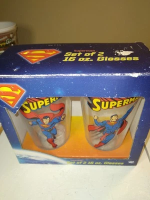 Set of Two Superman Vintage 16oz Drinking Glasses Very Collectable Never Used - Image 1 of 4
