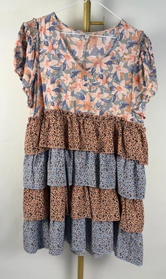 Vestido Umgee EE. UU. Pequeño Floral Leopardo en Niveles Volantes Manga Corta Boho Línea A Foto 1 de 4