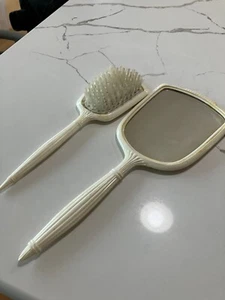 Vintage Vanity 2 Piece Handheld Mirror And Brush Set. Unbranded White and pink - Picture 1 of 6