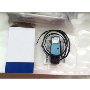 Solenoid Valve for MAC 45A-N00-DBCA-1BA - Picture 1 of 2