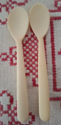 2 ältere dänische Eierlöffel aus Horn - Bild 1 von 3