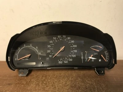 Cuadro de instrumentos SAAB 9-5 SW AT 2001 *kilometraje desconocido Foto 1 de 4