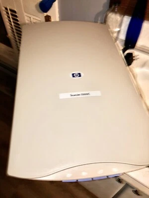 HP ScanJet 5300C Flatbed Scanner - Image 1 of 4