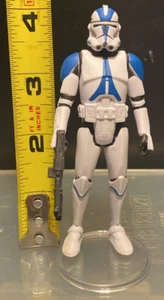STAR WARS 3.75" 501ST MISSION LEGION CLONE TROOPER COMPLETE w/STAND CORUSCAN - Picture 1 of 2