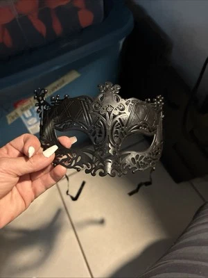 Mardi Gras Black Masquerade Mask Party Mask - Image 1 of 4