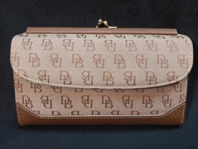 Винтажный коричневый бумажник Dooney & Bourke с фирменной кожаной отделкой и замком Kiss ОТЛИЧНОЕ СОСТОЯНИЕ  - Изображение 1 из 4