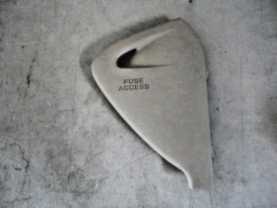Cubierta fusible pasajero en tablero Oldsmobile Alero 99 00 01 02 03 04 Foto 1 de 2