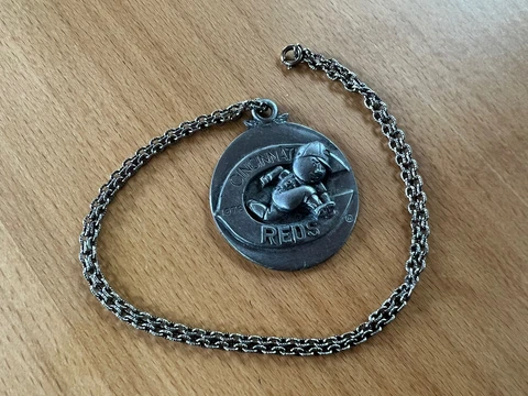 Vintage Cincinnati Reds 1976 Autographed Neckace Pendant Keepsake Necklace Cover