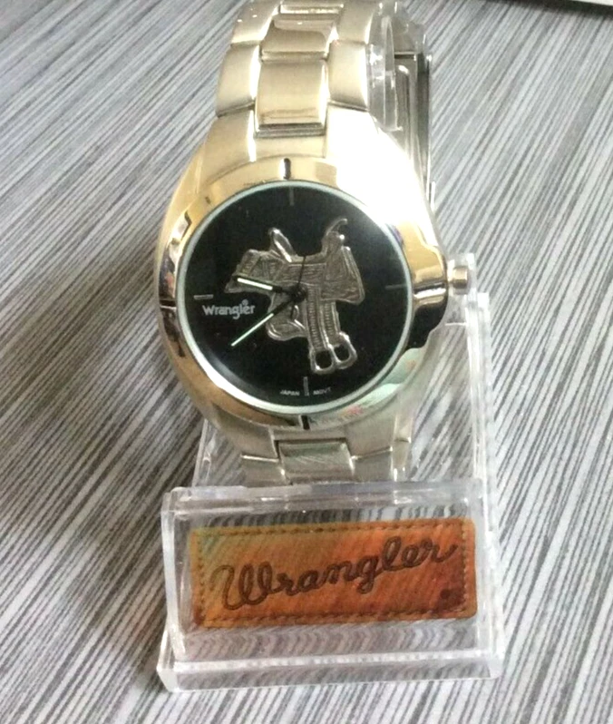 Wrangler Серебряный Мужские часы Western коллекции лошадь седло на черный циферблат новый! - Изображение 1 из 1