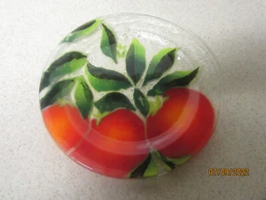 Vintage St. Luke's 8 3/8 " Round Fused Art Glass Plate Signed Apples - Picture 1 of 4