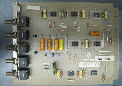 TARJETA PLACA DE CIRCUITO AMPLIFICADOR BURTON 513-333-303 513333303 Foto 1 de 3