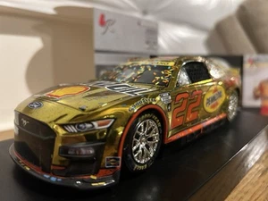 NASCAR Lionel Elite 2022 Joey Logano #22 Phoenix Champ Win 1/24 CC Diecast Car - Picture 1 of 11