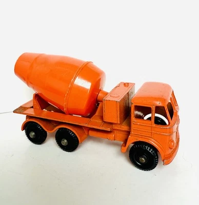 Vintage 1960s Lesney Matchbox Diecast Toy No 26 Orange Foden Cement Mixer - Image 1 of 4