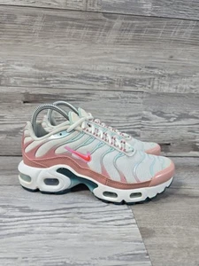 Nike Air Max Plus GS Blanco/Rojo Sirena/Rojo Stardust CD0609 110 Talla 4Y Zapatos Juveniles - Imagen 1 de 13