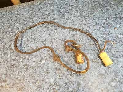 Porsche 944 968 (1987-1995) Sensor de velocidad de rueda trasera ABS arnés de cableado stock 01 Foto 1 de 4