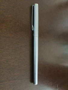 Montblanc Sign Pen mit Barrel & Cap graviert Montblanc Silber Farbe Germany - Bild 1 von 5