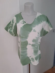 Batik Sommer Shirt * angeschnittene Ärmel * grün weiß * V-Ausschnitt NEU - Bild 1 von 6