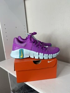 Size 5 Women Nike Free Metcon 5 Hyper Violet/Lazer Orange DV3950-501 - Picture 1 of 7