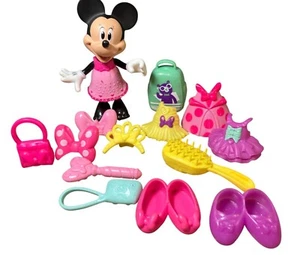 Disney Minnie Mouse Anziehpuppe Set mit Zubehör Schuhe & Outfits - Bild 1 von 10