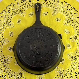 Lodge Southern Food Good For The Soul Cast Iron 8" Cast Iron Skillet Paula Deen - Picture 1 of 4
