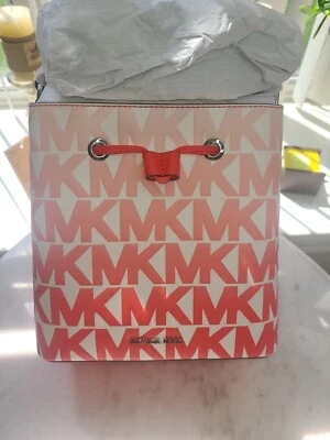 BÚSQUEDA MICHAEL KORS SURI MEDIANA NUEVA CON ETIQUETAS Foto 1 de 4