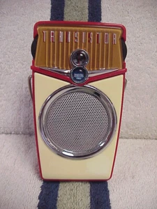 Beach Boy AM/FM Vintage Look Radio Repaired Works Good Red - Picture 1 of 6