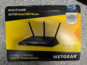 NETGEAR R6700 Nighthawk AC1750 Inteligentny router Wi-Fi Prędkość bezprzewodowa do 1750 - Zdjęcie 1 z 1