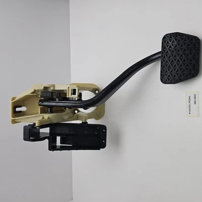 BMW 528i 2010-2016 pedal de freno 9144253_pedal Foto 1 de 4