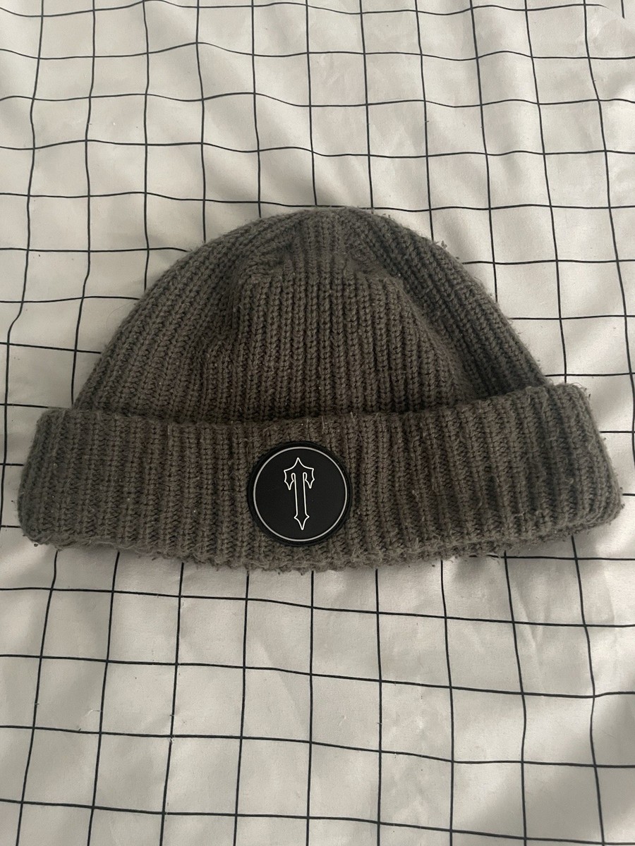 TS STAR BEANIE - GREY/ BLACK トラップスター　UK TS STAR BEANIE - GREY/ BLACK トラップスター UK