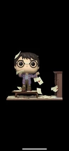 Funko Pop! Deluxe: Harry Potter - Harry Potter mit Hogwarts Buchstaben - Funko... - Bild 1 von 7