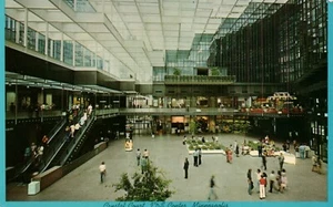  The Crystal Court IDS Center  Minneapolis  MN Minnesota  - Picture 1 of 2